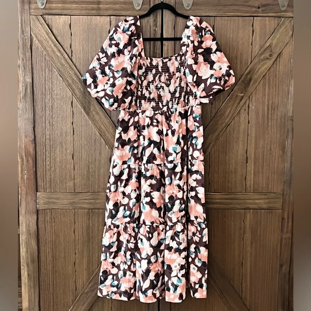 THML Puff Sleeve Flower Print Smocked Midi Dress Size Medium EUC